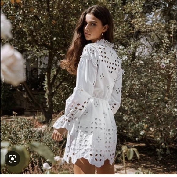 White Saylor Eyelet dress. Size XS - Picture 2 of 4